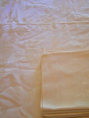 Ivory Simtex damask tablecloth & 8 napkins-84"x62"-made in USA